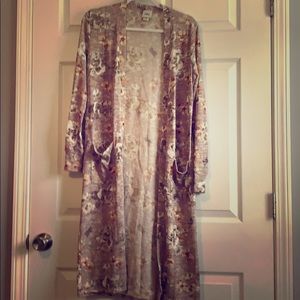 Women’s day trip size small duster cardigan